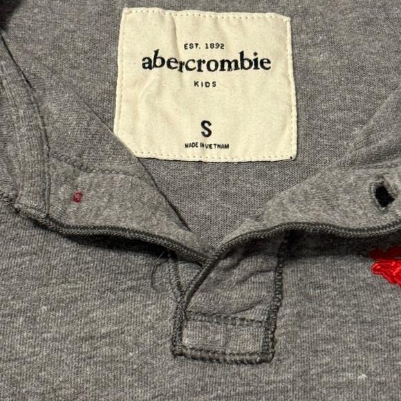 Abercrombie Kids Long Sleeve T-Shirt- kids Size S - Picture 7 of 10